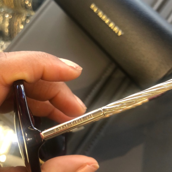 Burberry sunglasses main image 7